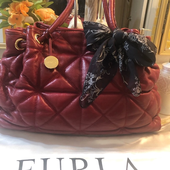 FURLA Shopper Handbag,Gorgeous Cherry Red, Dust bag, PRICE REDUCED! - Picture 6 of 10